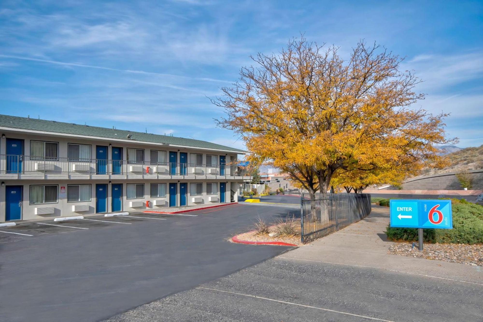 Studio 6 Albuquerque Nm Midtown Exterior photo