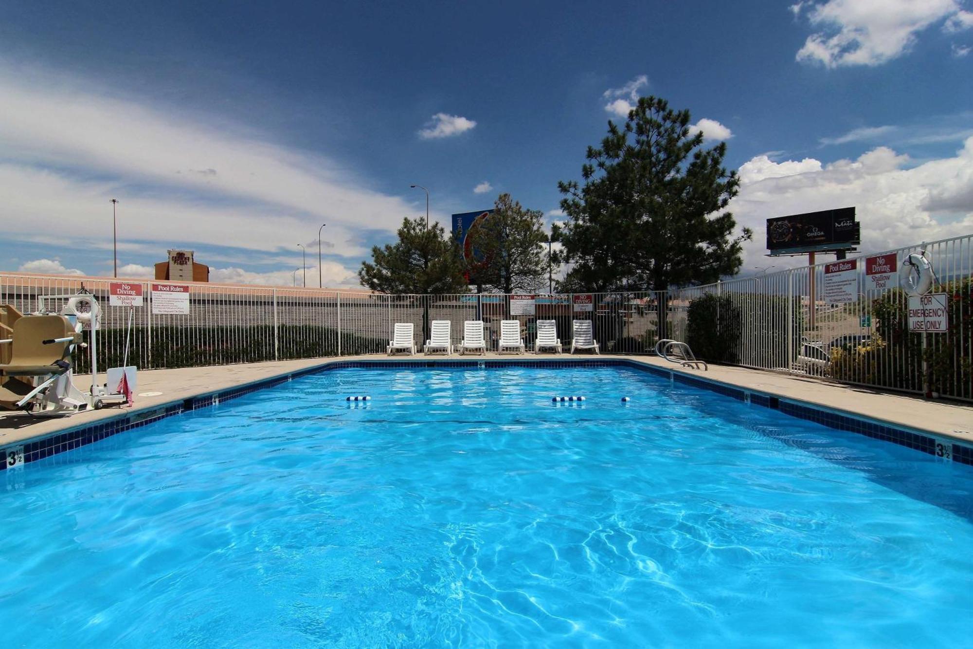 Studio 6 Albuquerque Nm Midtown Exterior photo